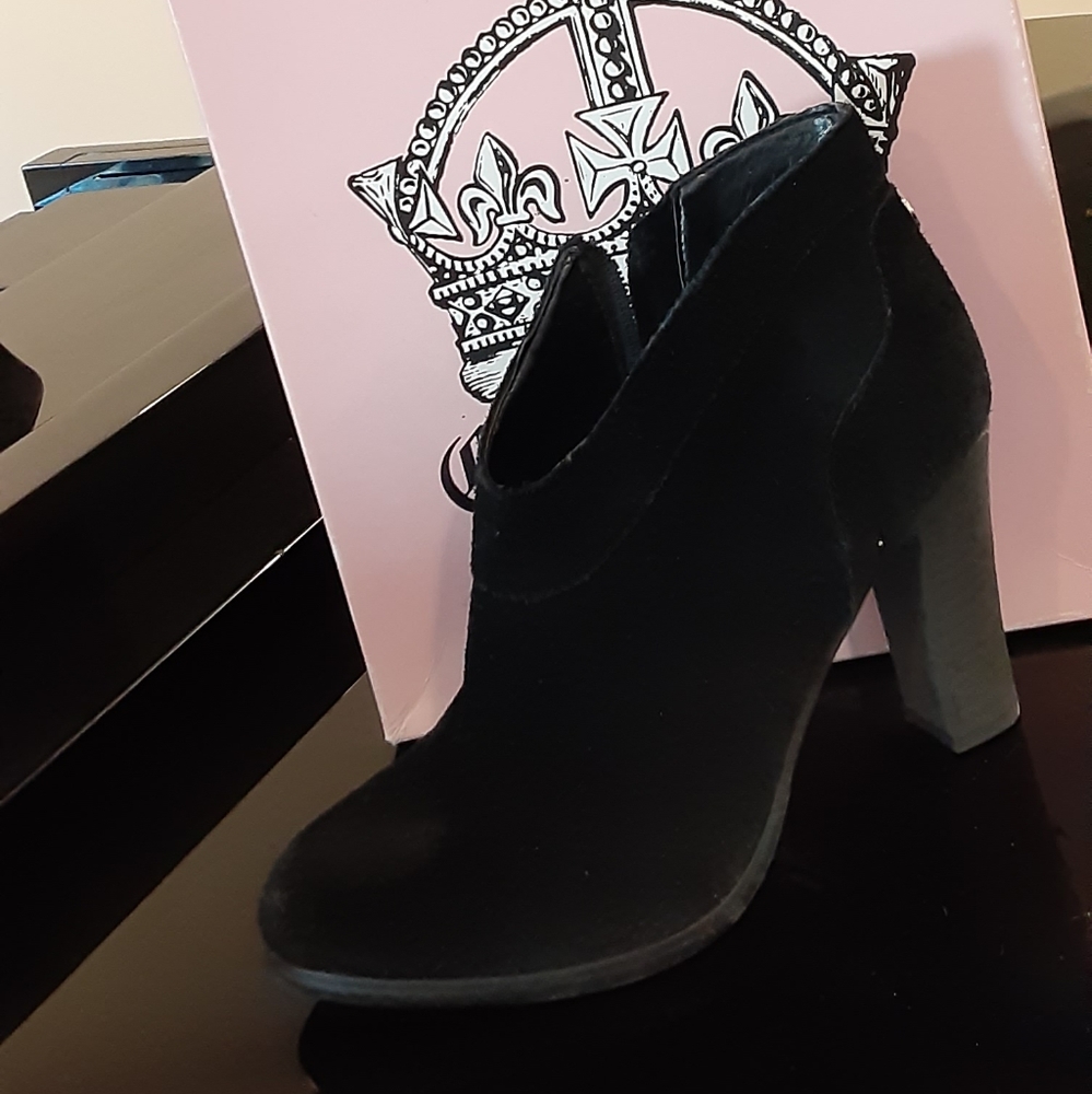 Crown Vintage Black suede booties